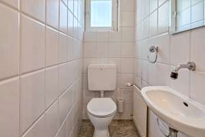 Helle und gepflegte Immobilie mit großzügigem Grundriss und Terrasse – Die vollständige Adresse der Immobilie erhältst du vom Anbieter., 70597 Sonnenberg, Stuttgart – Vorschaubild 11