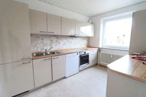 TOP ! Schöne ETW im Erdgeschoss in 4-FH mit neuwertiger Küche, großer Terrasse, Balkon, Garten und K – Die vollständige Adresse der Immobilie erhältst du vom Anbieter., 38442 Fallersleben, Wolfsburg – Vorschaubild 3