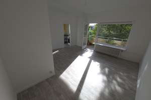 Sonnige, voll renovierte  1 Zimmer Wohnung + Balkon + Fahrstuhl + EBK – Werderstraße 32, 12103 Tempelhof, Berlin – Vorschaubild 4