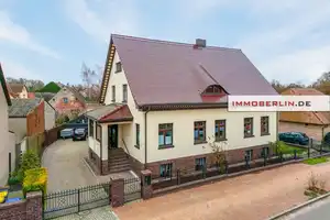 IMMOBERLIN.DE - Toplage im Ortskern! Charmantes Einfamilienhaus mit diversen Nutzoptionen – Oberhavel (Kreis) – Vorschaubild 2
