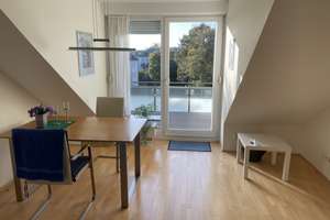 Charmante 1,5-Zimmerwohnung in ruhiger Lage mit großer Küche & Balkon