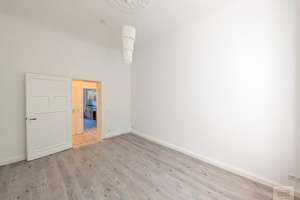Schönes Altbau-Apartment mit Einbauküche – Karolingerstrasse *, 40223 Bilk, Düsseldorf – Vorschaubild 3