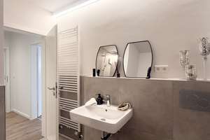 Für Jung & Alt: Bezugsfreie 4‑Zimmer‑Wohnung mit XL-Loggia * Tiefgarage *Aufzug *Energiekl. C *1. OG – Die vollständige Adresse der Immobilie erhältst du vom Anbieter., 40593 Urdenbach, Düsseldorf – Vorschaubild 6