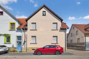 Grundstück mit einem 2-Familienhaus, Scheune und vielseitigem Potenzial – Die vollständige Adresse der Immobilie erhältst du vom Anbieter., 75245 Neulingen – Vorschaubild 2