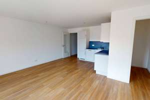 Lichtdurchflutete 83 m² Wohlfühloase: Moderne 3-Zimmer-Wohnung mit Balkon in Villingen – 78048 Villingen, Villingen-Schwenningen – Vorschaubild 2