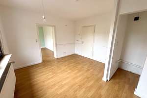 Attraktives Zweifamilienhaus mit Garage in beliebter Lage! – Die vollständige Adresse der Immobilie erhältst du vom Anbieter., 56072 Güls, Koblenz – Vorschaubild 8