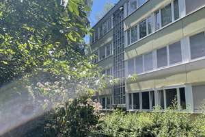 Gut aufgeteilte 4-Zi-Wohnung mit großem Balkon im grünen Ramersdorf-Perlach. Bad und WC neu. Frei ! – Die vollständige Adresse der Immobilie erhältst du vom Anbieter., 81735 Ramersdorf, München – Vorschaubild 17