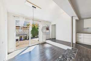 DESIGN & ATMOSPHÄRE – REIHENHAUS MIT OFFENER KÜCHE, TERRASSE UND LICHTDURCHFLUTETEM STUDIO – Göppingen (Kreis) – Vorschaubild 6