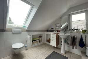 Zweifamilienhaus mit ca. 310m² Wohn- / Nutzfläche * 607m² Grundstück in Hanglage – Die vollständige Adresse der Immobilie erhältst du vom Anbieter., 22956 Grönwohld – Vorschaubild 28
