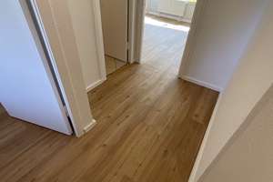 Frisch renovierte 2,5 Zimmer-Wohnung in der 4.Etage mit Balkon und Wannenbad – Klipperstr. 18, 23558 Buntekuh, Lübeck – Vorschaubild 4