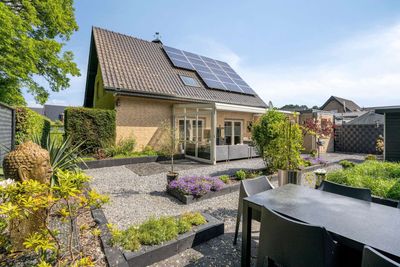 Elten - freistehendes Einfamilienhaus zum Einzug bereit !