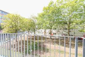 Drei Schlafzimmer, eine sonnige Loggia – 4 Zimmer im FRANKY – 60326 Gallus, Frankfurt am Main – Vorschaubild 9