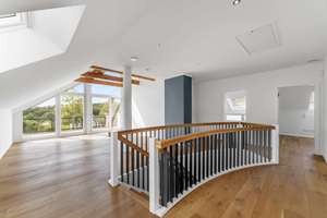 Luxuriöse Maisonette-Wohnung mit Garten, zwei Balkonen und Tiefgarage in Essen-Bredeney – Die vollständige Adresse der Immobilie erhältst du vom Anbieter., 45133 Bredeney, Essen – Vorschaubild 11