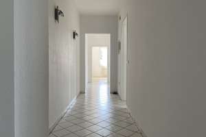 Helle 2 - Zimmer Wohnung mit Balkon EBK in Brackwede – Die vollständige Adresse der Immobilie erhältst du vom Anbieter., 33647 Brackwede, Bielefeld – Vorschaubild 5