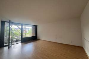 4-Zimmer-Wohnung mit Balkon und TG-Stellplatz in 40597 Düsseldorf-Benrath – 40597 Benrath, Düsseldorf – Vorschaubild 2