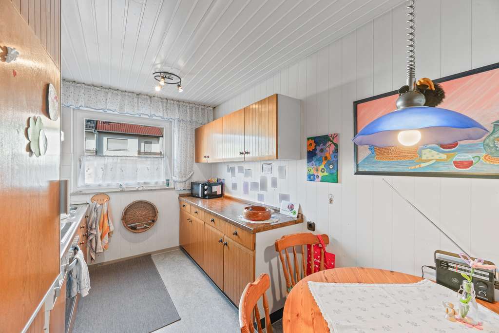 Immobilie in Unterensingen - Gepflegtes Reihenmittelhaus mit Einzelgarage in ruhiger Lage von Unterensingen - Bild 4