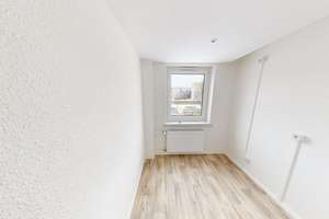 Ebenerdig erreichbare 3-Raum-Wohnung mit Wohlfühlfaktor – C.-v.-Ossietzky-Str. 167, 9127 Gablenz, Chemnitz – Vorschaubild 2