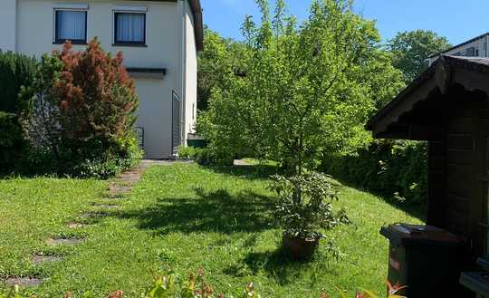 RESERVIERT -  Reiheneckhaus mit großem Garten und Sonnenterrasse