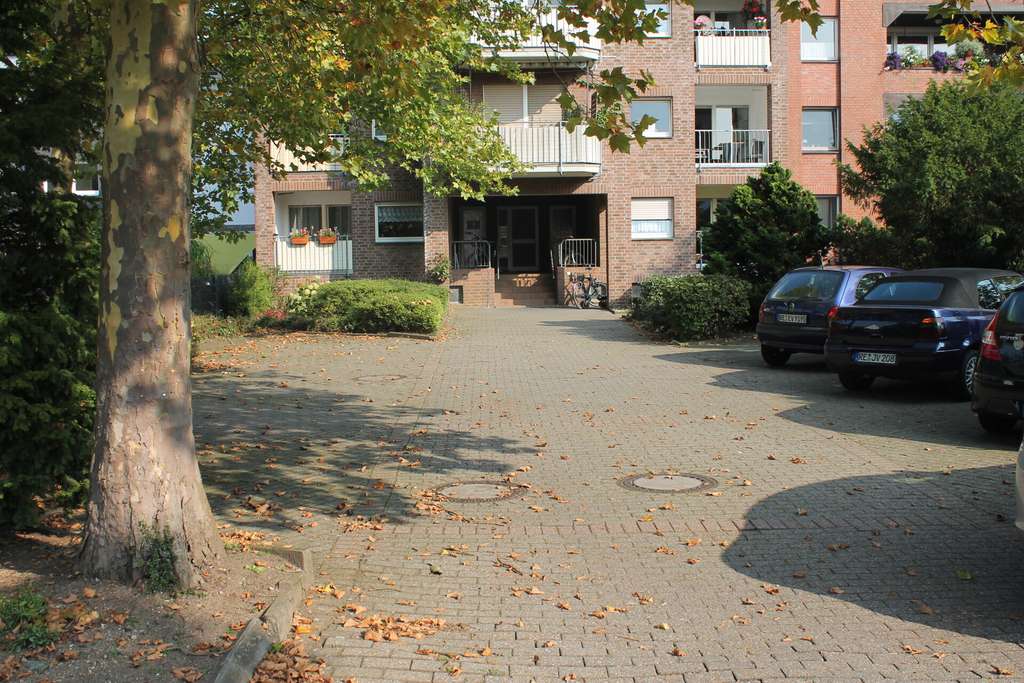 Immobilie in Dorsten - Kapitalanlage Dorsten: Vermietete 2,5-Zi.-ETW mit Stellplatz & Loggia – ca. 5,7 % Rendite – nur 99.0 - Bild 3