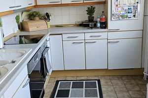 Attraktive und gepflegte 4-Zimmer-Hochparterre-Wohnung mit Balkon und Einbauküche in Kiel – Kiel – Vorschaubild 10