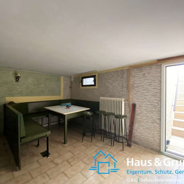 *** schönes Mittelreihenhaus mit Wintergarten - Garten u. Garage - in verkehrsberuhigter Lage **