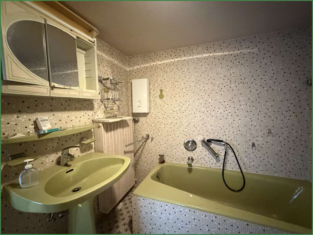 Immobilie in Burscheid - Sanierungsobjekt: Zwei Doppelhaushälften mit Garten und Doppelgarage in begehrter Lage von Burscheid - Bild 13