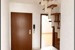 3-Zimmer-Maisonette-Obergeschoss-Eigentumswohnung mit eigenem Tiefgaragenstellplatz im Haus – Die vollständige Adresse der Immobilie erhältst du vom Anbieter., 22359 Volksdorf, Hamburg – Vorschaubild 2