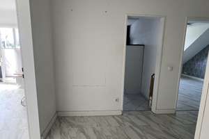 Sonnige 2-Zimmer Wohnung im 3. OG mit Balkon in Schenefeld – Die vollständige Adresse der Immobilie erhältst du vom Anbieter., 22869 Schenefeld – Vorschaubild 2