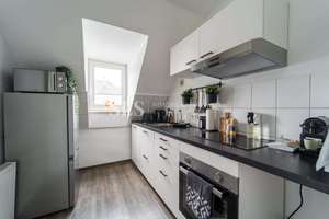 Modern wohnen, langfristig investieren – attraktive Dachgeschosswohnung mit drei Zimmern – Die vollständige Adresse der Immobilie erhältst du vom Anbieter., 45130 Holsterhausen, Essen – Vorschaubild 3