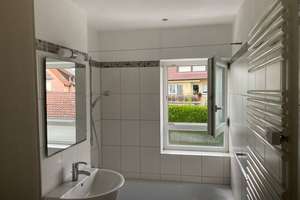 Schöne 3-Zimmer-Wohnung mit Garten, Gartenhaus , Terasse, Garage, Stellplatz und EBK in Stuttgart – Berglenstraße 14, 70188 Gaisburg, Stuttgart – Vorschaubild 7