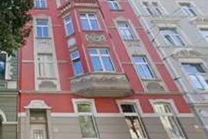 Doppelte Einnahmequelle: 5 Zimmer-Wohnung + autarkes Gartenhaus als renditestarke Anlage – Kruppstraße 18, 40227 Oberbilk, Düsseldorf – Vorschaubild 2