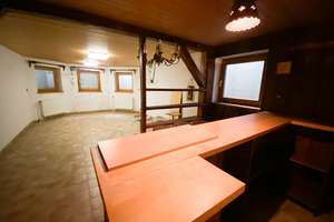 Traumhaftes Anwesen mit großem Grundstück in zentraler Lage – Die vollständige Adresse der Immobilie erhältst du vom Anbieter., 92665 Altenstadt an der Waldnaab – Vorschaubild 32
