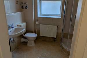 Schöne helle 2,5-Zimmer-Wohnung mit Balkon, Einbauküche und Hobbyraum – Schillerstraße 10, 91074 Herzogenaurach – Vorschaubild 10