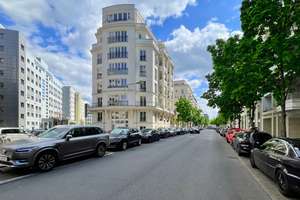 für 2 Jahre ab Oktober: zentrale 2 Zimmer, Balkon im 6. OG, möbliert möglich – Seydelstraße 7, 10117 Mitte (Ortsteil), Berlin – Vorschaubild 17