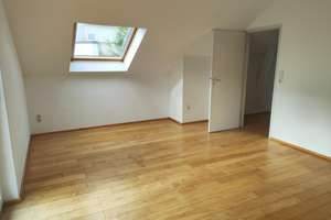 Architektonisch reizvolle Villa in Best-Lage am Mulang maklerfrei – Die vollständige Adresse der Immobilie erhältst du vom Anbieter., 34131 Bad Wilhelmshöhe, Kassel – Vorschaubild 39