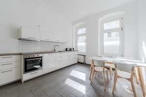 Stylish Furnished Apartment – Ideal for Professionals or Students! – Berlin – Vorschaubild 1
