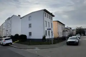 Gepflegtes Mehrfamilienhaus in Lübeck St. Lorenz Nord mit 3 Wohnungen und 3 Garagen 
 – Lübeck – Vorschaubild 2