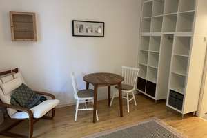 Charmantes 1-Zimmer-Apartment mit Balkon in gepflegtem Mehrfamilienhaus – Die vollständige Adresse der Immobilie erhältst du vom Anbieter., 70190 Stöckach, Stuttgart – Vorschaubild 2