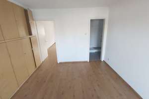 Traum-Wohnen mit 2 Balkons,hell,renoviert,Bad & Böden neu,perfekte Lage,schöne Ausblicke,EBK,top! – Senefelder Strasse 88, 70176 Rosenberg, Stuttgart – Vorschaubild 15