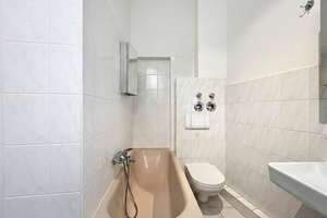 Ein einzigartiges Potenzial: 2-Zimmer-Wohnung mit ausbaufähigem Dachgeschoss – Hentigstr. 11A, 10318 Karlshorst, Berlin – Vorschaubild 13