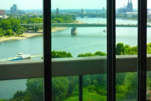BRAVOUR IMMOBILIEN: Sensationeller, unbezahlbarer Blick auf den Dom - Rhein für unter 6.660 pro m³ – 50735 Riehl, Köln – Vorschaubild 2
