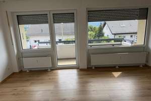 Wohnfühlen in Hagen! Großzügige 3-Zimmer Wohnung zu vermieten! – Im Sonnenwinkel 21, 58119 Hohenlimburg (Ortsteil), Hagen – Vorschaubild 2