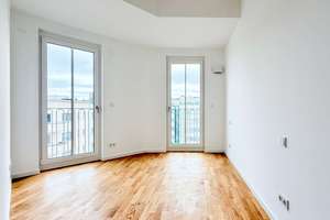 Helle 2-Zimmerwohnung - modern mit Fußbodenheizung, bodentiefe Fenster - zentral und gut gelegen – Osnabrücker Straße 27, 10589 Charlottenburg, Berlin – Vorschaubild 1