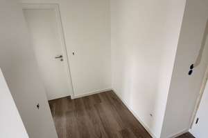 Provisionsfrei vom Eigentümer: Helle 3-Zimmerwohnung, Erstbezug nach Komplettrenovierung in WAT HÖN – Lindenstraße 12, 44869 Höntrop, Bochum – Vorschaubild 3