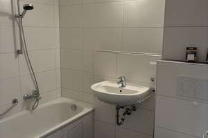 Zentrale Wohnung in Langwasser mit  Balkon und Blick ins Grüne – Ratiborstr. 6, 90473 Langwasser Südost, Nürnberg – Vorschaubild 2