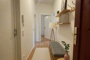 Wohnen am Berliner Mauerweg: Stilvolle 2-Zimmer-Wohnung mit Balkon – Klemkestraße 120, 13158 Niederschönhausen, Berlin – Vorschaubild 3
