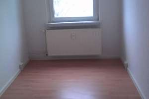 Wohnung mit Balkon_Stellplatz vor der Haustür – Birkenweg 7, 6184 Kabelsketal – Vorschaubild 8