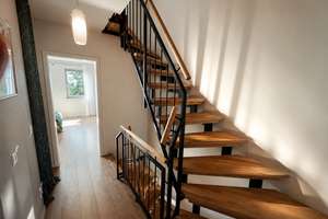 Modernes Reihenhaus in Berlin-Mahlsdorf: Komfortabel, Sicher, Familienfreundlich – Die vollständige Adresse der Immobilie erhältst du vom Anbieter., 12623 Mahlsdorf, Berlin – Vorschaubild 10
