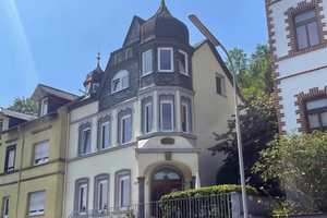 Denkmalgeschützte Stadtvilla in zentraler Lage, ideal für WG oder Familie – Höhrer Straße 47, 56179 Mayen-Koblenz (Kreis) – Vorschaubild 1
