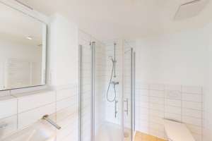 Hochwertig möblierte 1-Zimmer-Wohnung – 60528 Niederrad, Frankfurt am Main – Vorschaubild 11